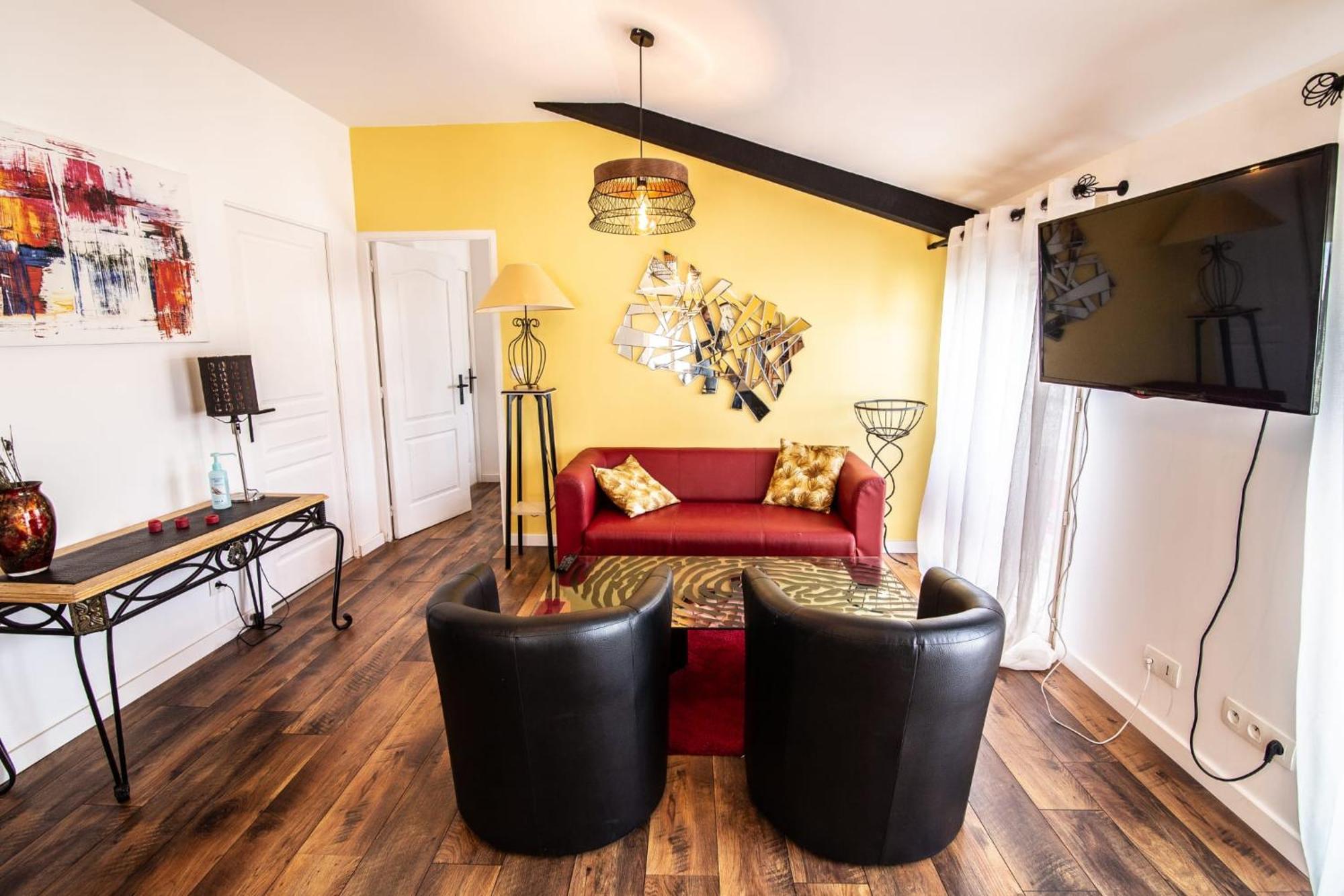 Le Dupe Aparthotel Brissac-Quince Exterior photo